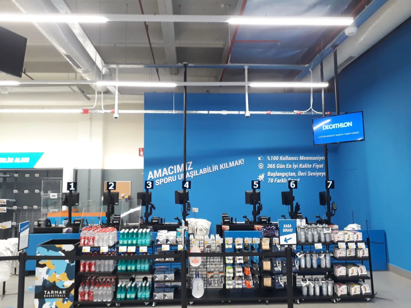 Decathlon İstanbul AVM Kasa Sıra Sistemi
