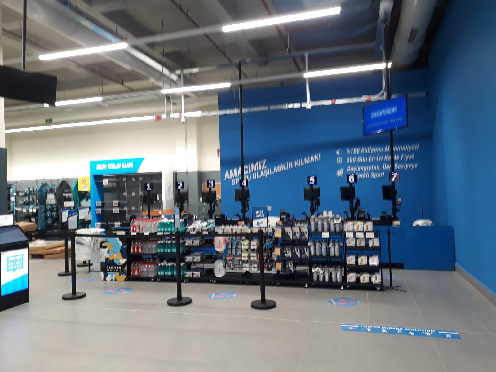 Decathlon İstanbul AVM Kasa Sıra Sistemi