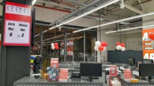 MediaMarkt Mağaza Sıra Sistemi Çağrı Ekranı